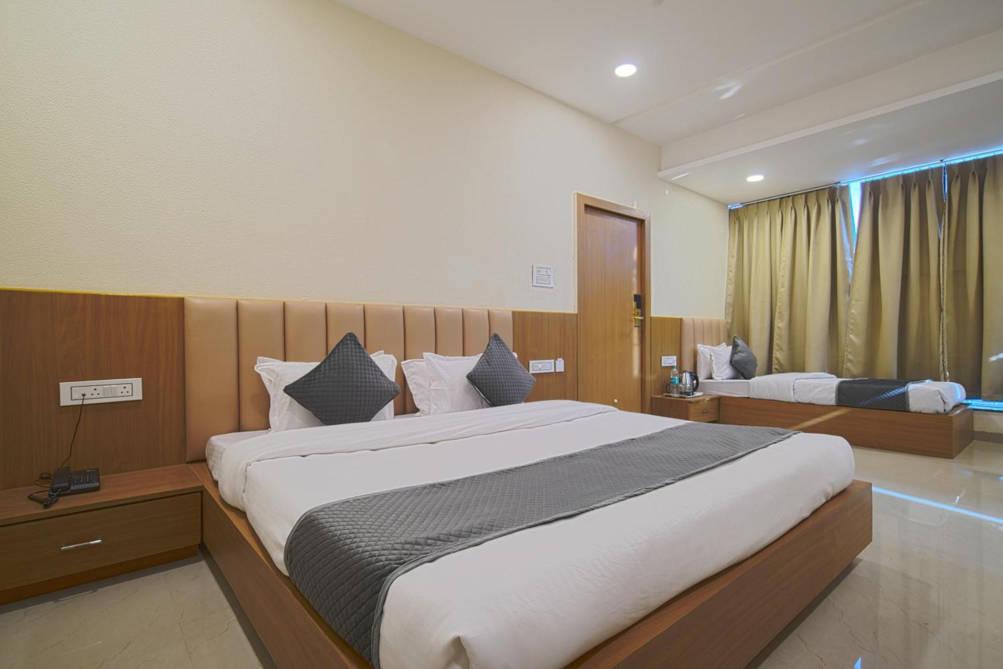 Hotel Shivlok Ujjain Habitación foto