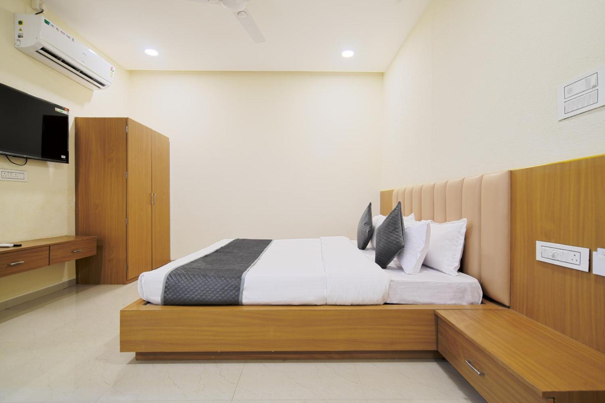 Hotel Shivlok Ujjain Habitación foto