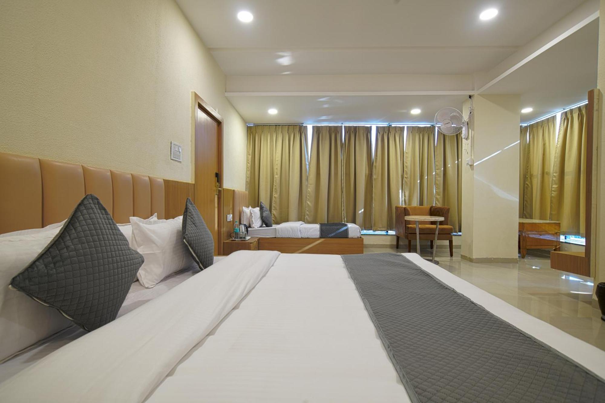 Hotel Shivlok Ujjain Habitación foto