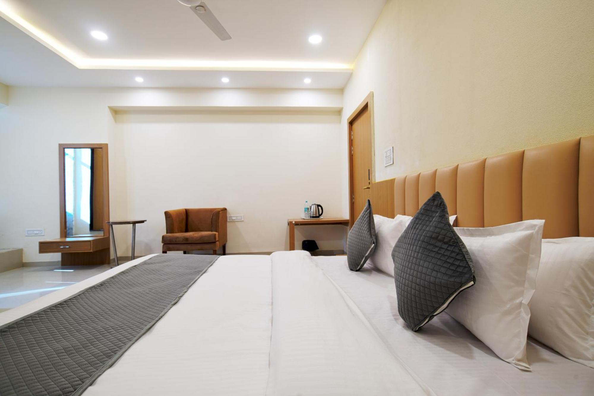 Hotel Shivlok Ujjain Habitación foto